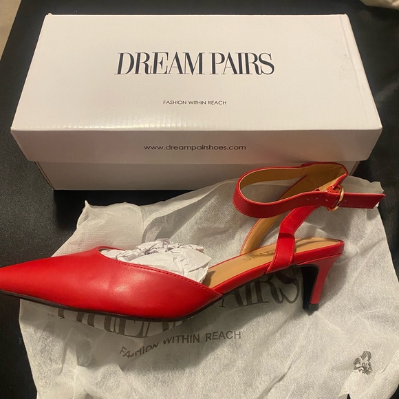 NEW - red low heel shoe - Picture 2 of 4